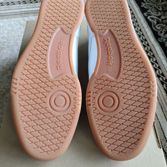 New in Box Reebox - Picture 9 of 10